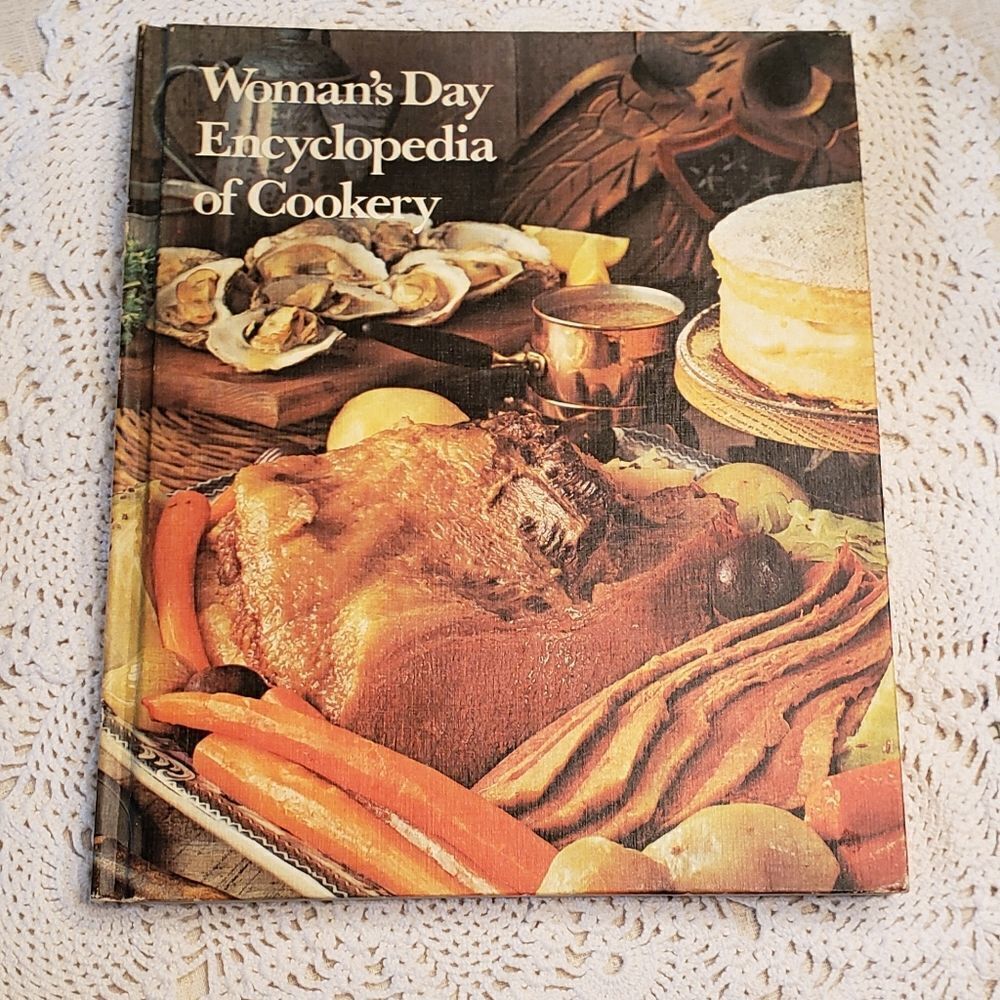 Women's Day Encyclopedia of Cookery - Vintage 1973